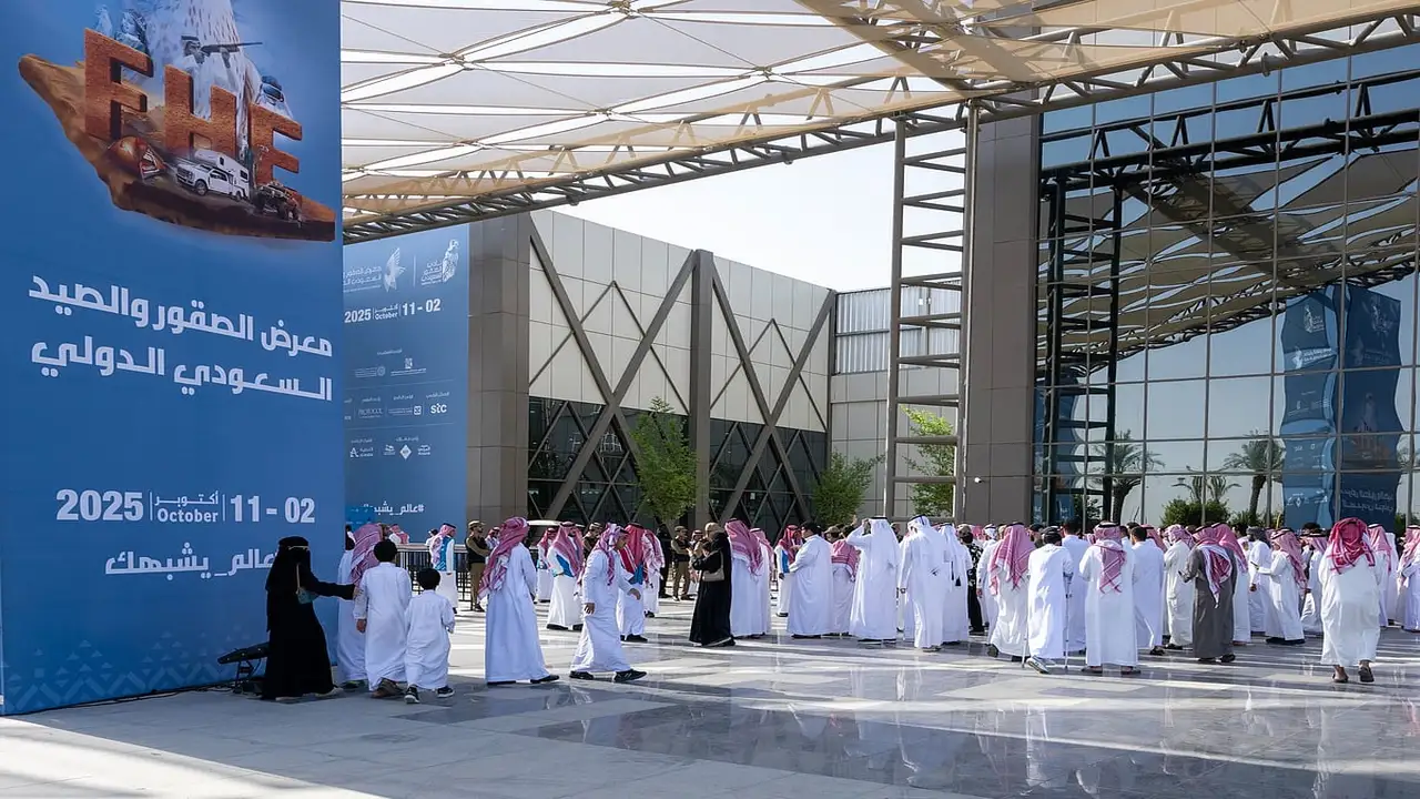 معرض الصقور والصيد السعودي 2025 حضور تاريخي وفعاليات استثنائية تخطف الأنظار